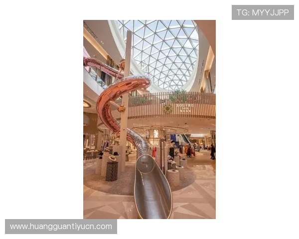 澳门新濠天地购物娱乐一站式服务，体验多元化的奢华消费新时代